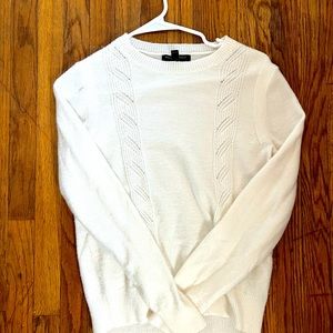 Beautiful white Banana Republic Size XS sweater. Worn once. Like new.